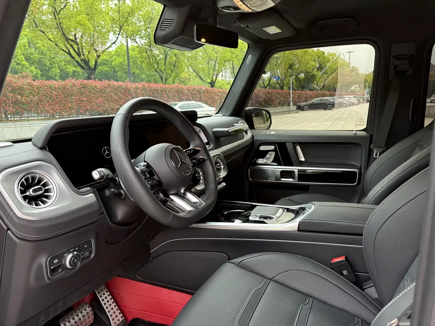 Mercedes-Benz G-Class AMG 2025 AMG G 63 фото 4