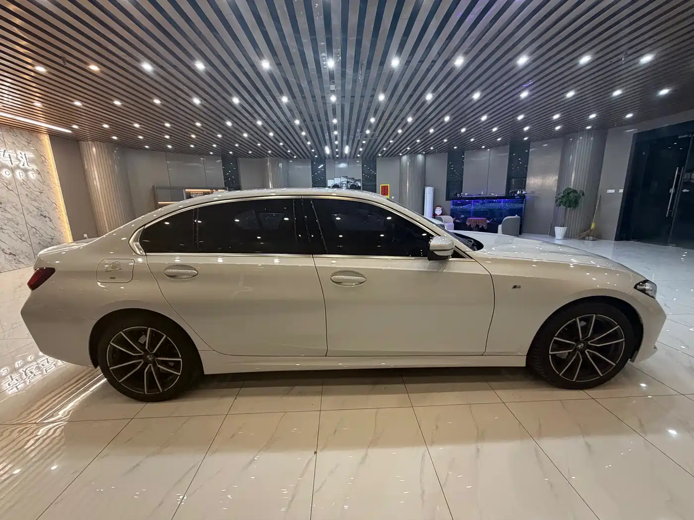 BMW 3 Series 2023 320Li M Sport Package фото 6