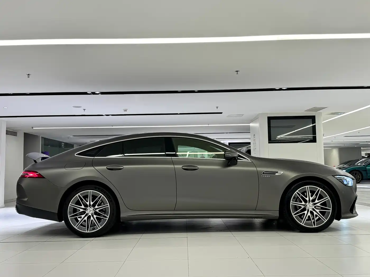 Mercedes-Benz AMG GT 2023 AMG GT 50 4-Door Coupe фото 4