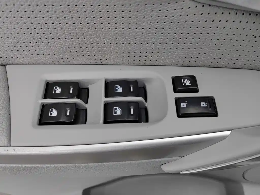 Luxgen Luxgen7 MPV 2017 2016 2.2T Smart
