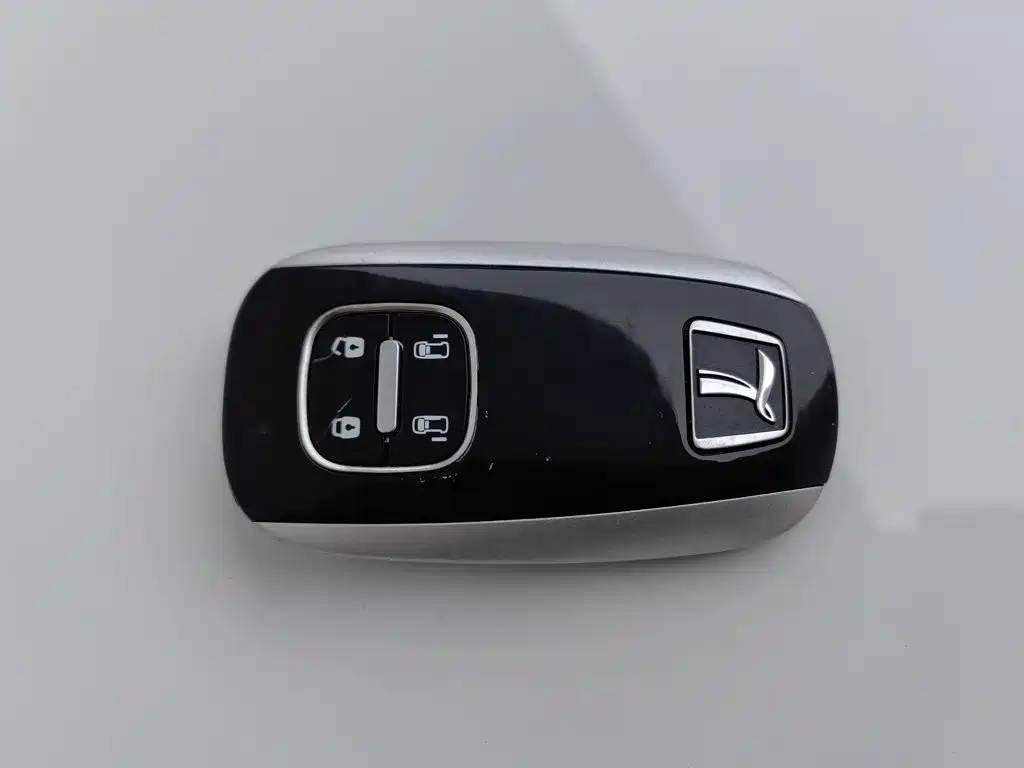 Luxgen Luxgen7 MPV 2017 2016 2.2T Smart