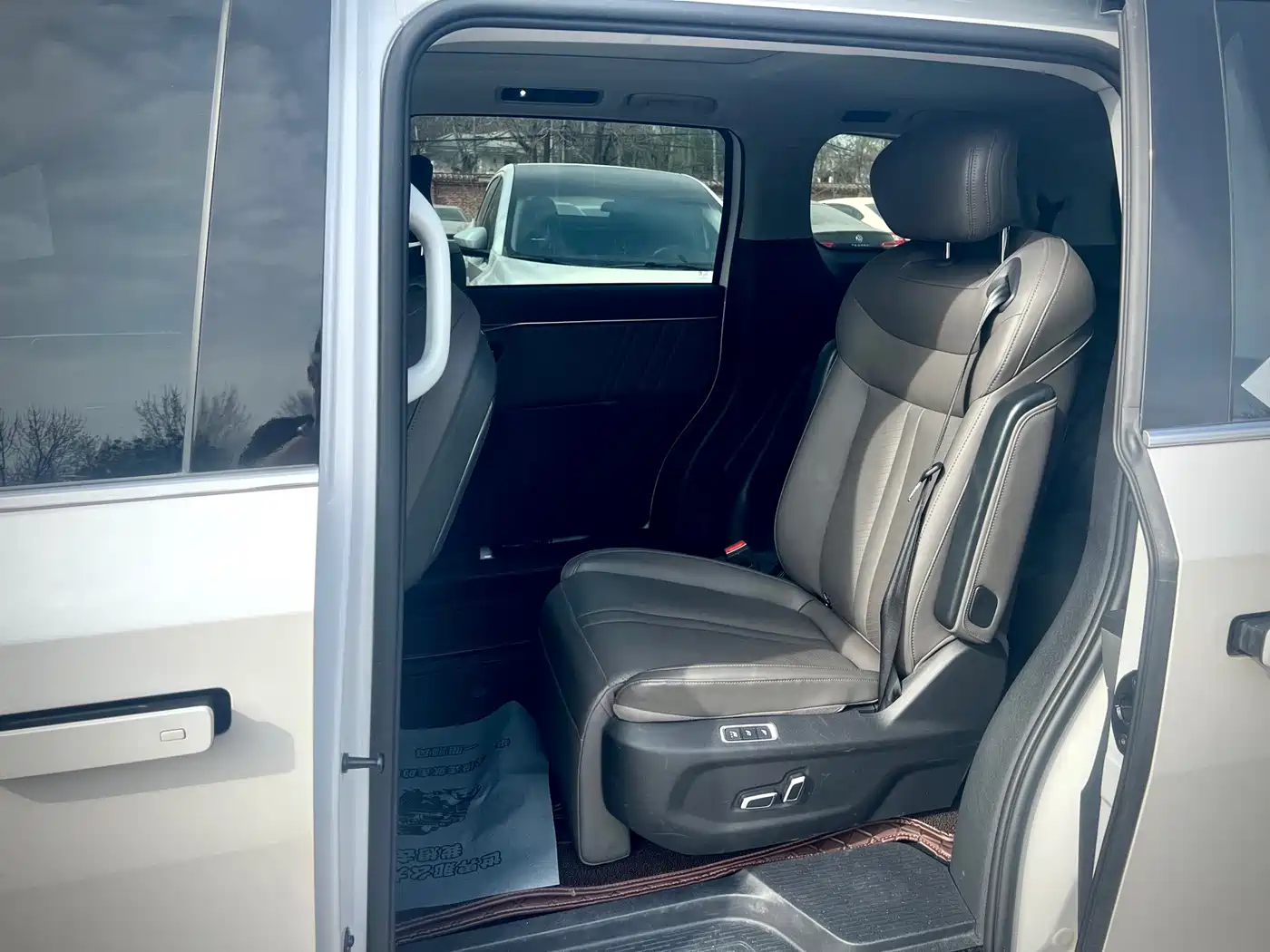 SAIC MAXUS EVERYONE 7