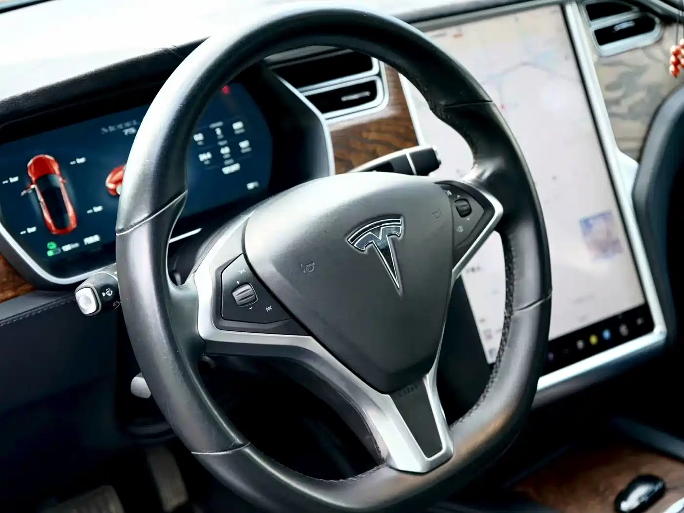 TESLA MODEL S