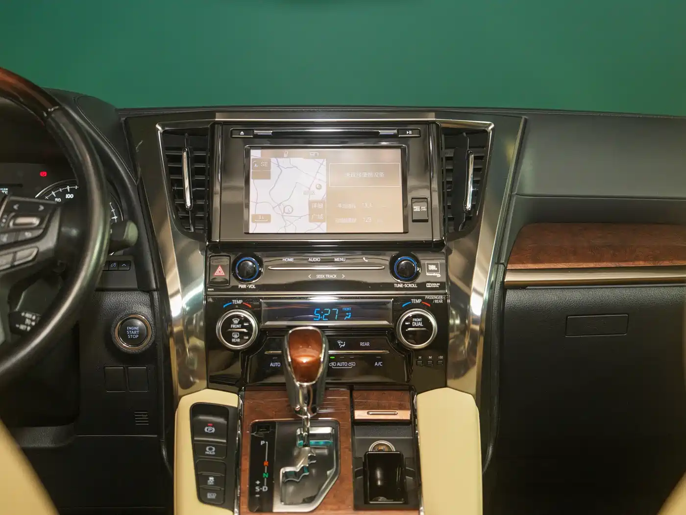 Toyota Alphard 2018 3.5L Premium фото 19