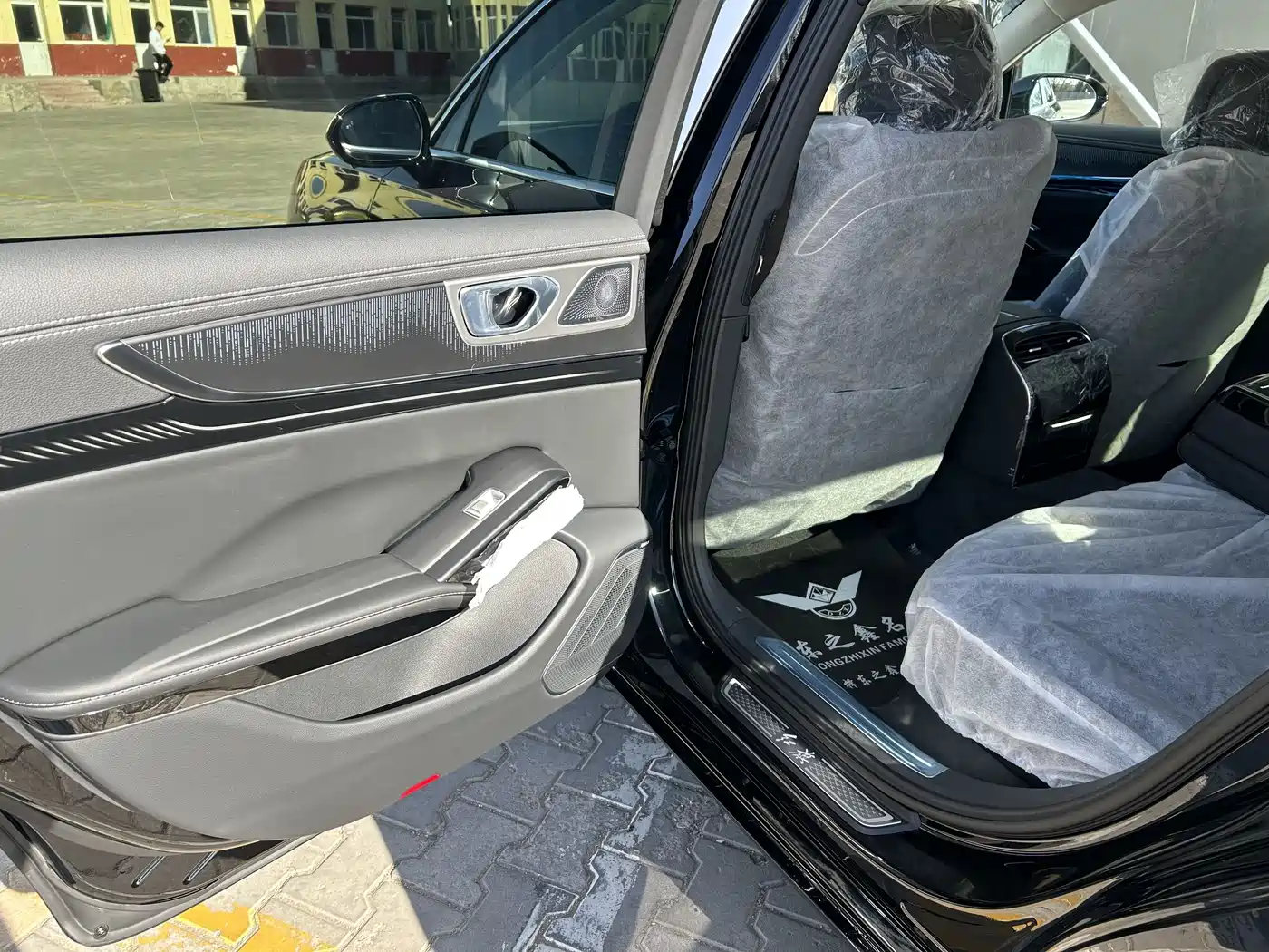 Hongqi H9 2025 2.0T 2WD Qixiang Luxury Business Edition 5-seater фото 13