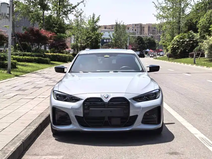 BMW i4 2023 eDrive35 фото 2