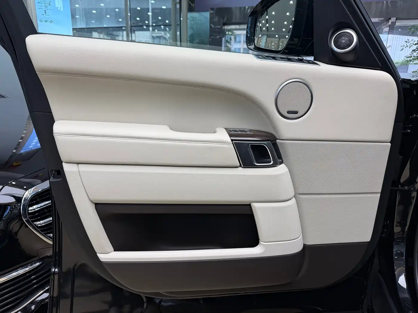 Land Rover Range Rover 2017 3.0 SC V6 Vogue LWB (Long Wheelbase) фото 5