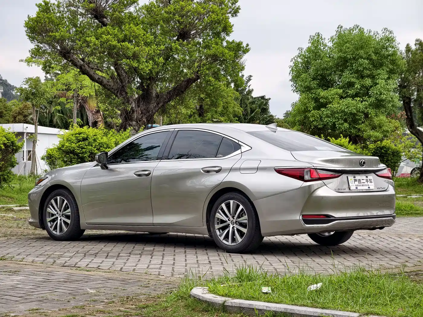Lexus ES 2018 200 Excellence Edition China V фото 9