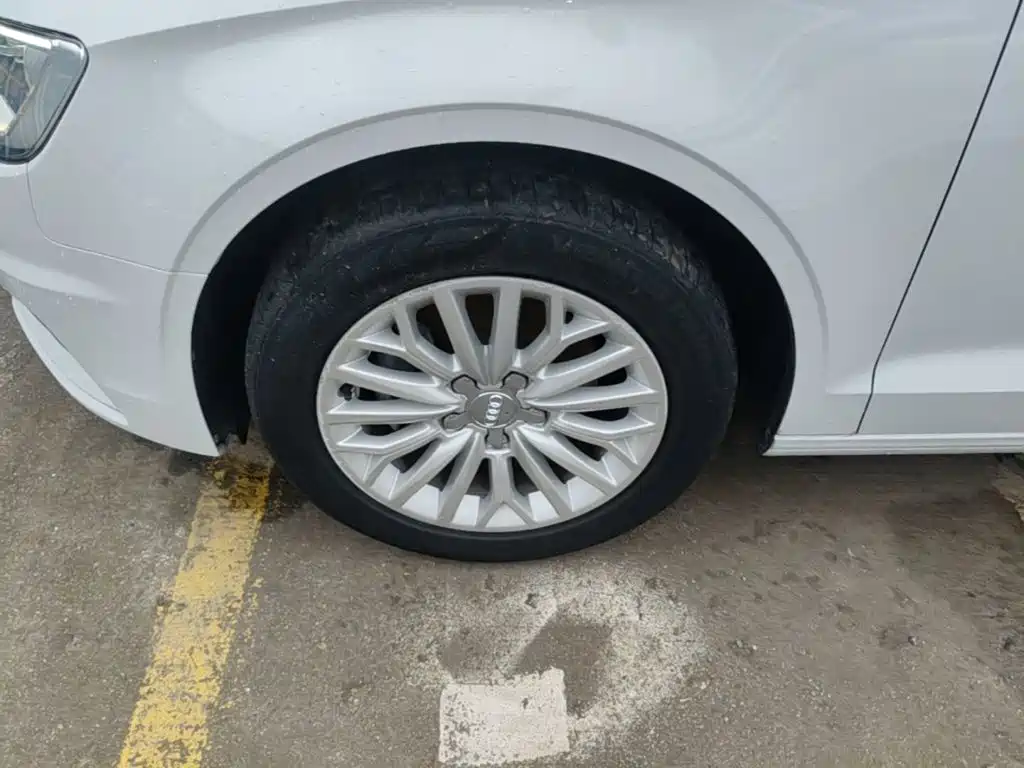 Фото 23 - Audi A3