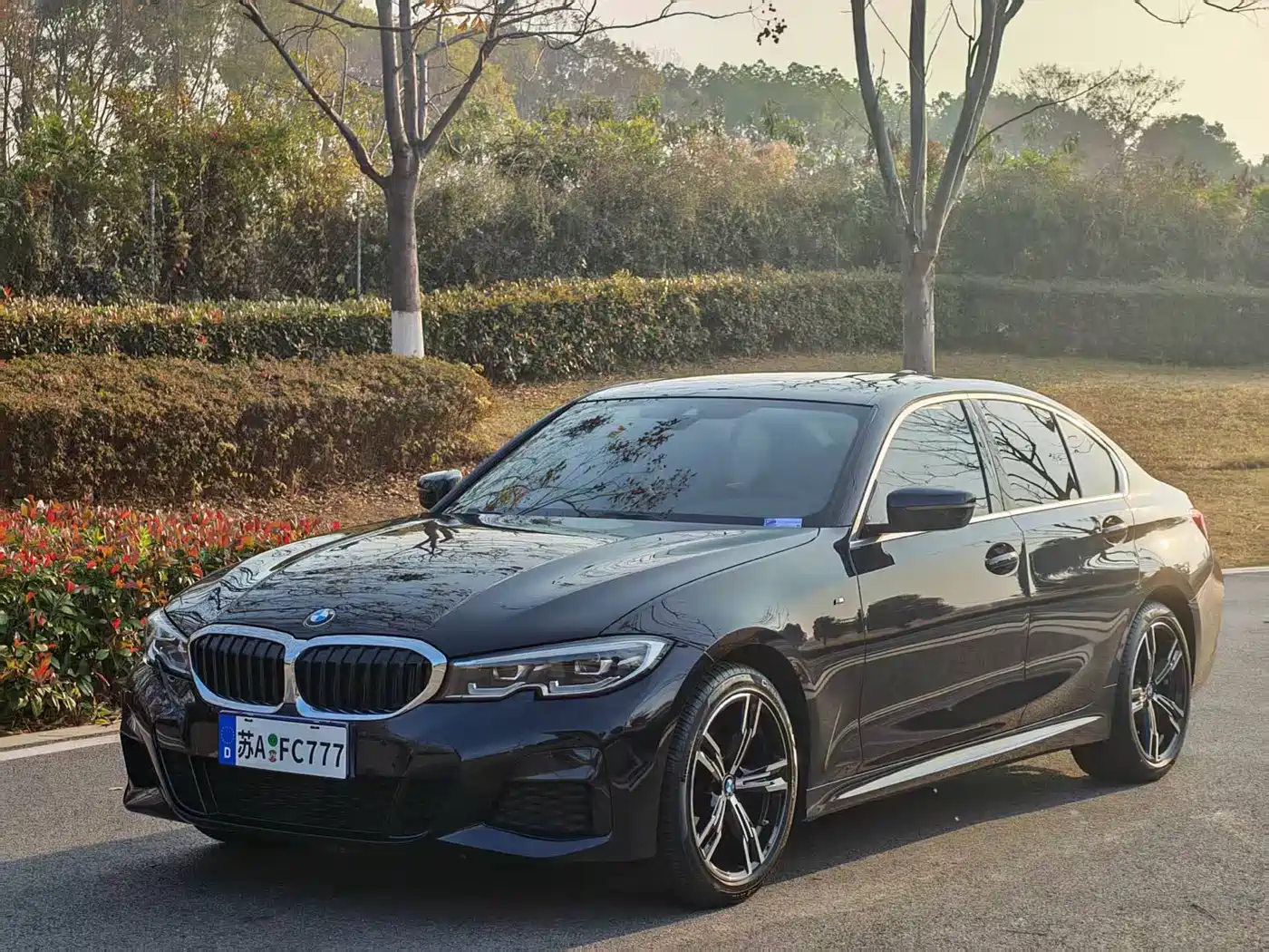 BMW 3-SERIES