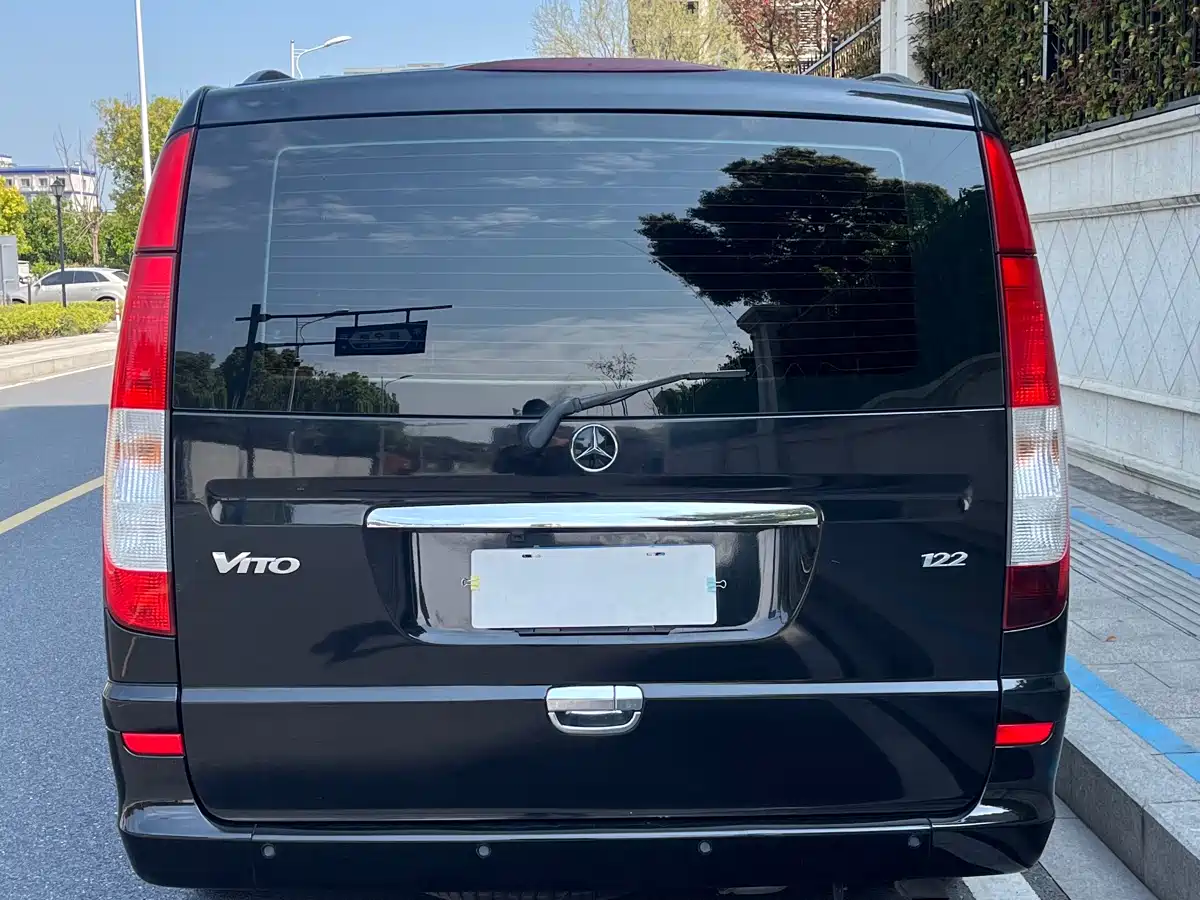Mercedes-Benz Vito 2013 Model 3.0L Elite Edition фото 7