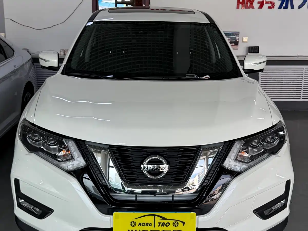 Nissan X-Trail 2025 2023 Classic 2.0L 2WD Smart Premium Edition