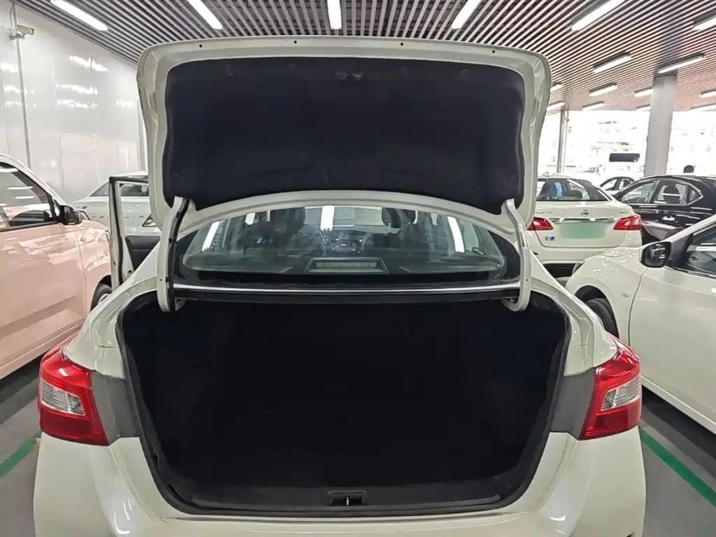 Nissan Sylphy Zero Emission 2019 2018 Intelligent Premium Edition
