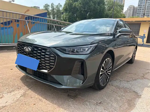 Chery Fengyun A8L 2025 1.5TGDI 145km Standard Type