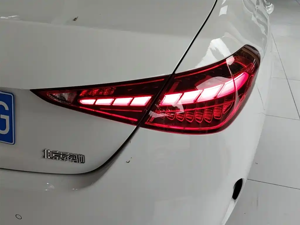 Mercedes-Benz C-Class 2024 Facelift C 260 L Sport фото 8