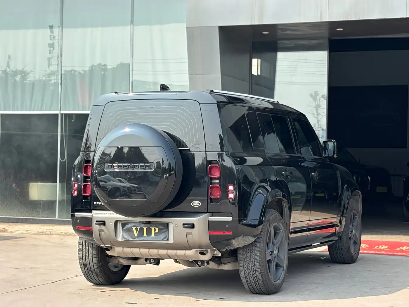Land Rover Defender 2026 2025 110 3.0T P400 X-Dynamic SE