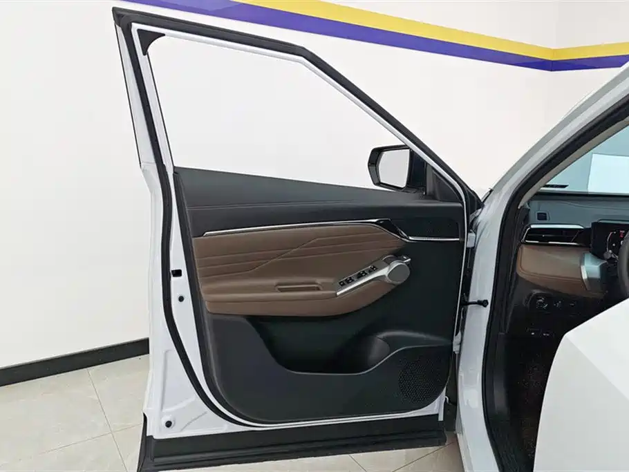 GAC TRUMPCHI GS4