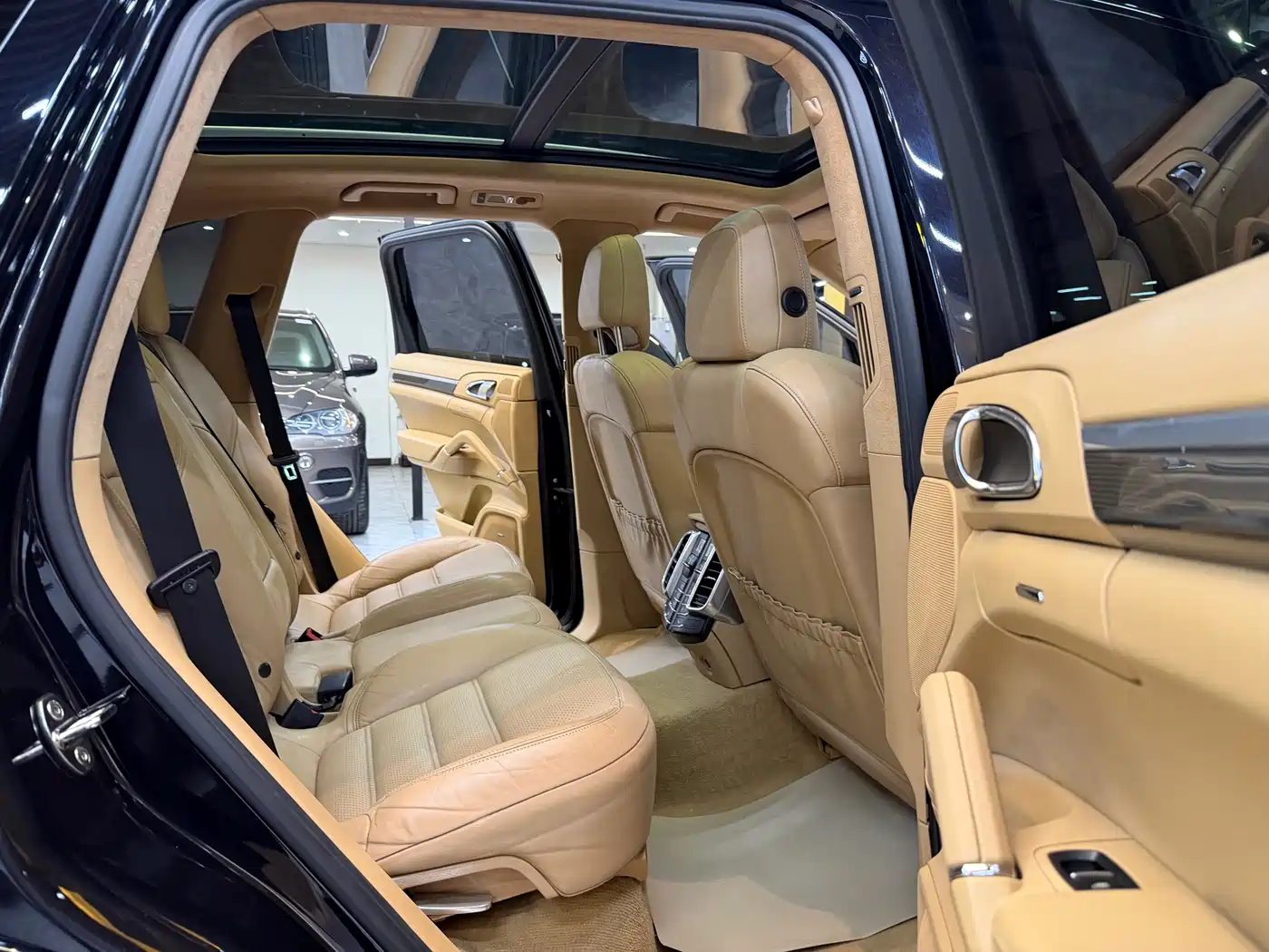 Porsche Cayenne 2011 Cayenne Turbo 4.8T фото 11