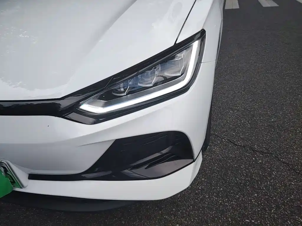 BYD e2 2023 2023 Luxury Model
