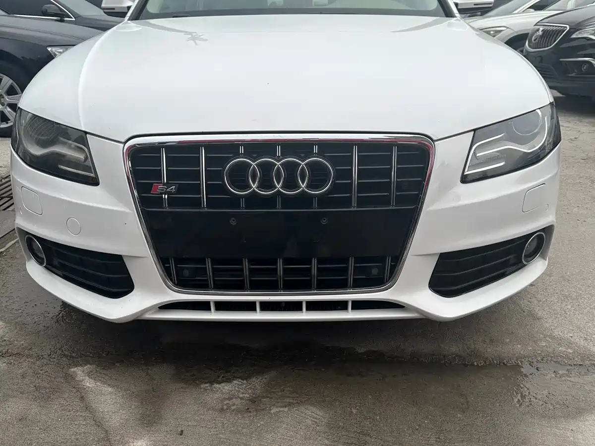 Audi A4L 2012 2.0 TFSI Automatic Technology фото 10