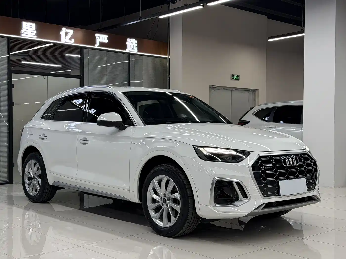 Audi Q5L 2022 Facelift 40T Luxury Dynamic фото 3