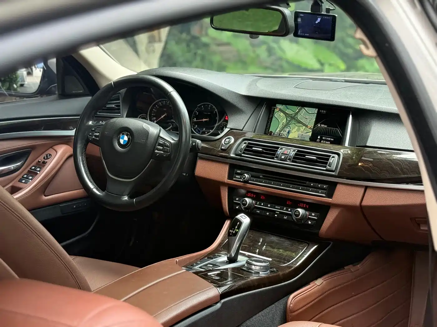 Фото 21 - BMW 5 Series