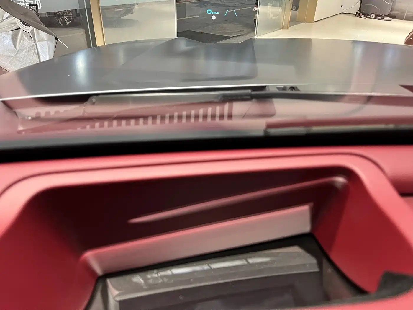 TANK TANK 700 NEW ENERGY