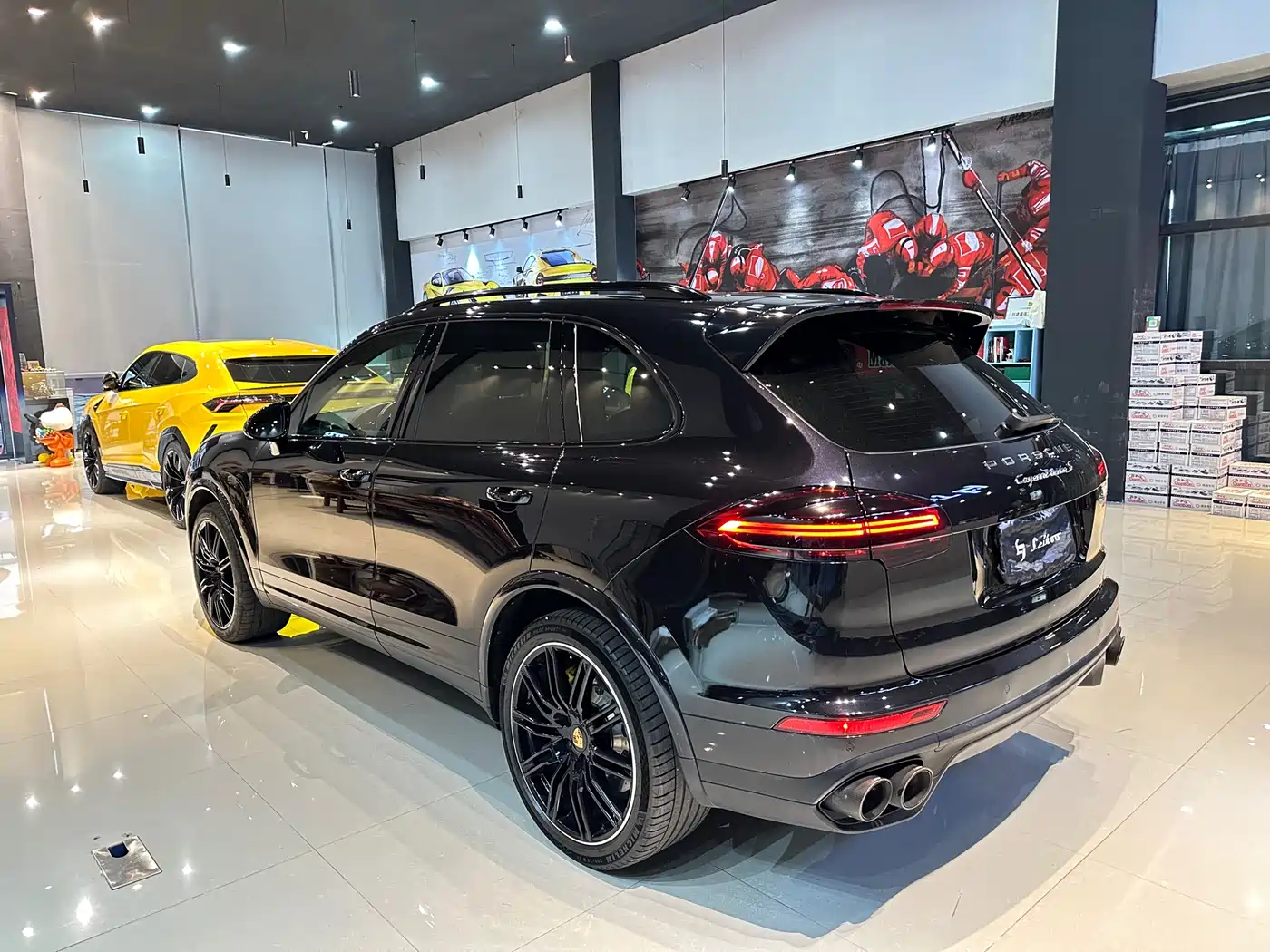 Porsche Cayenne 2016 Cayenne Turbo S 4.8T фото 5
