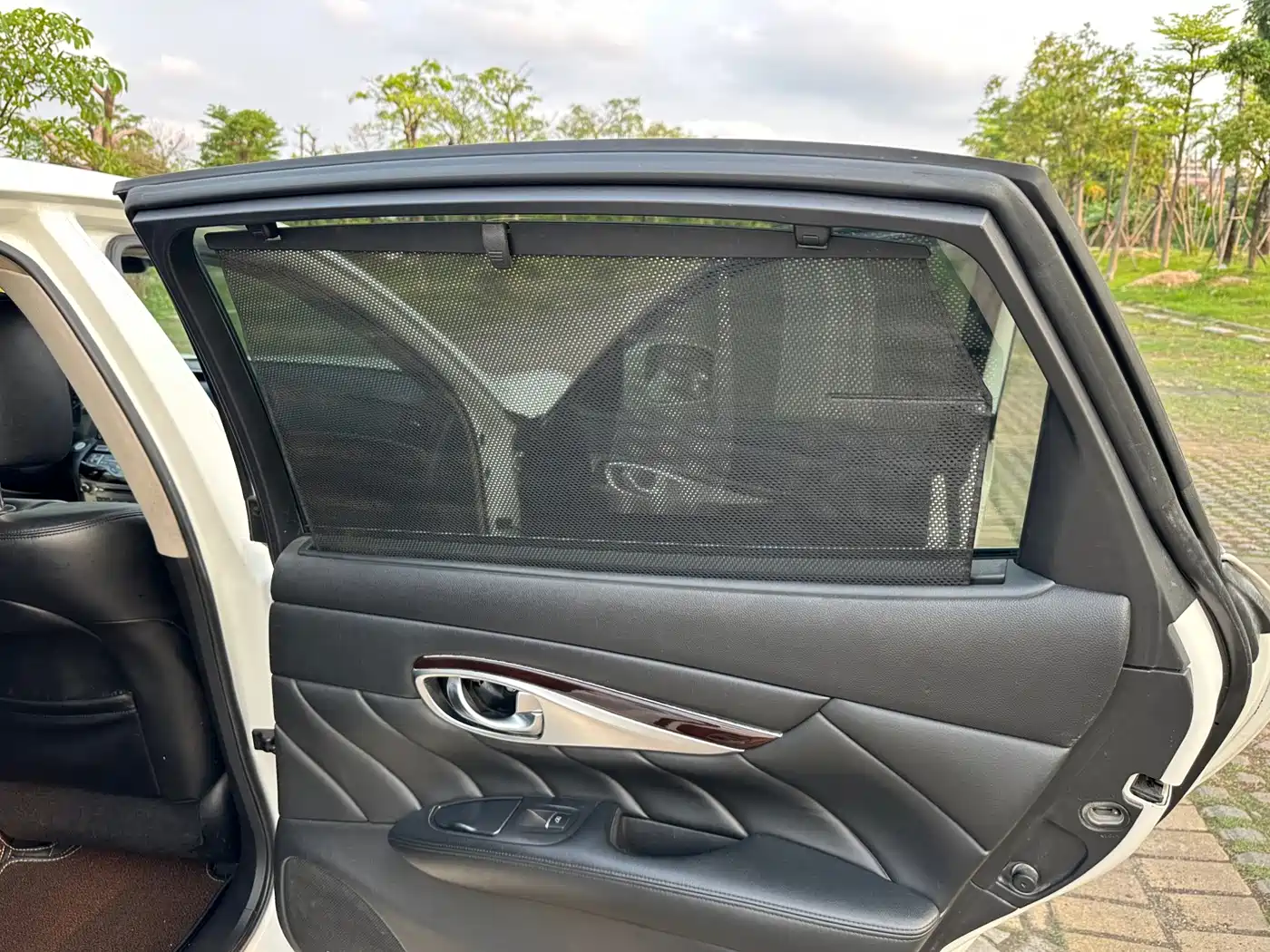 Infiniti M Series 2012 2012 M25L Elegance Edition