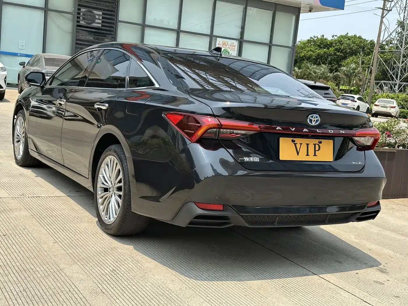 Toyota Avalon 2019 Hybrid 2.5L XLE Premium Edition China VI фото 7