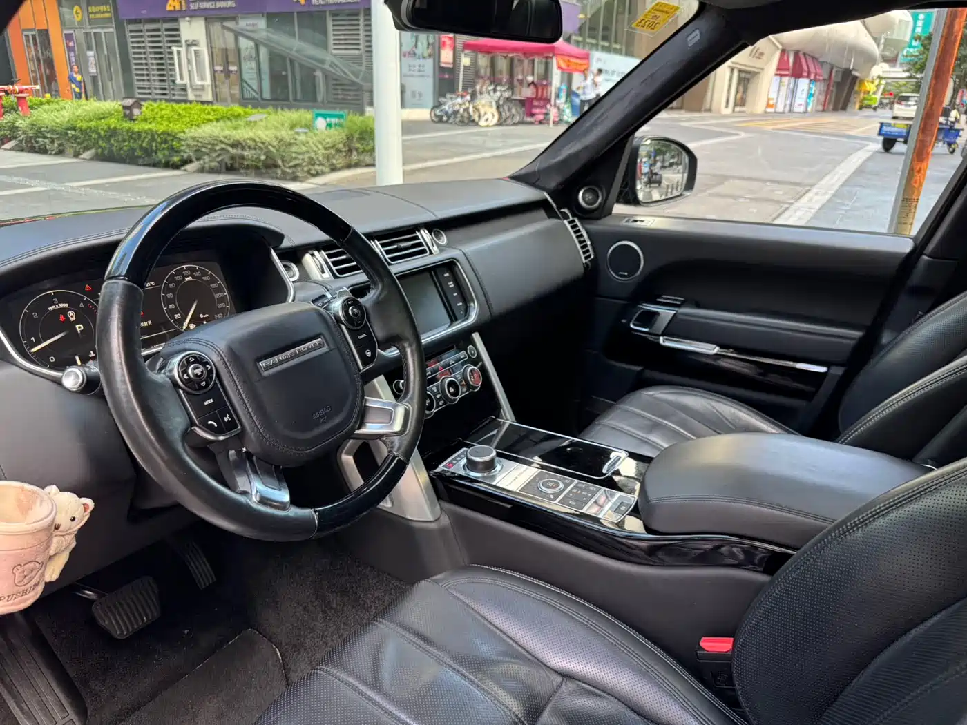 Land Rover Range Rover 2015 3.0 TDV6 Vogue фото 4