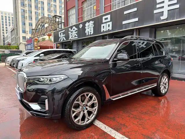 BMW X7 2022 xDrive40i Leading Luxury Package — фото 2