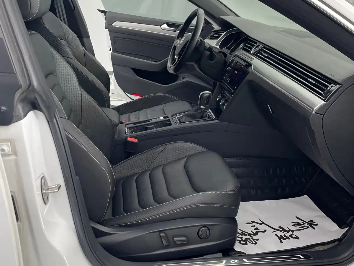 Volkswagen FAW-Volkswagen CC 2019 330TSI Charming Appearance (China V) фото 28