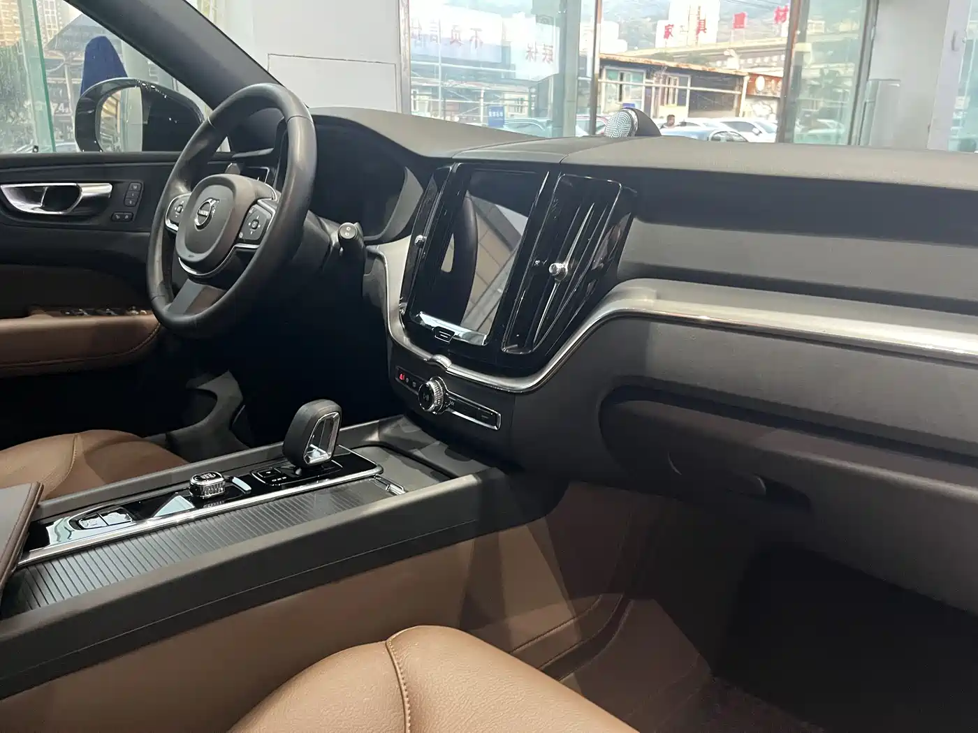 Volvo XC60 2025 2025 B5 AWD Smart Luxury Edition