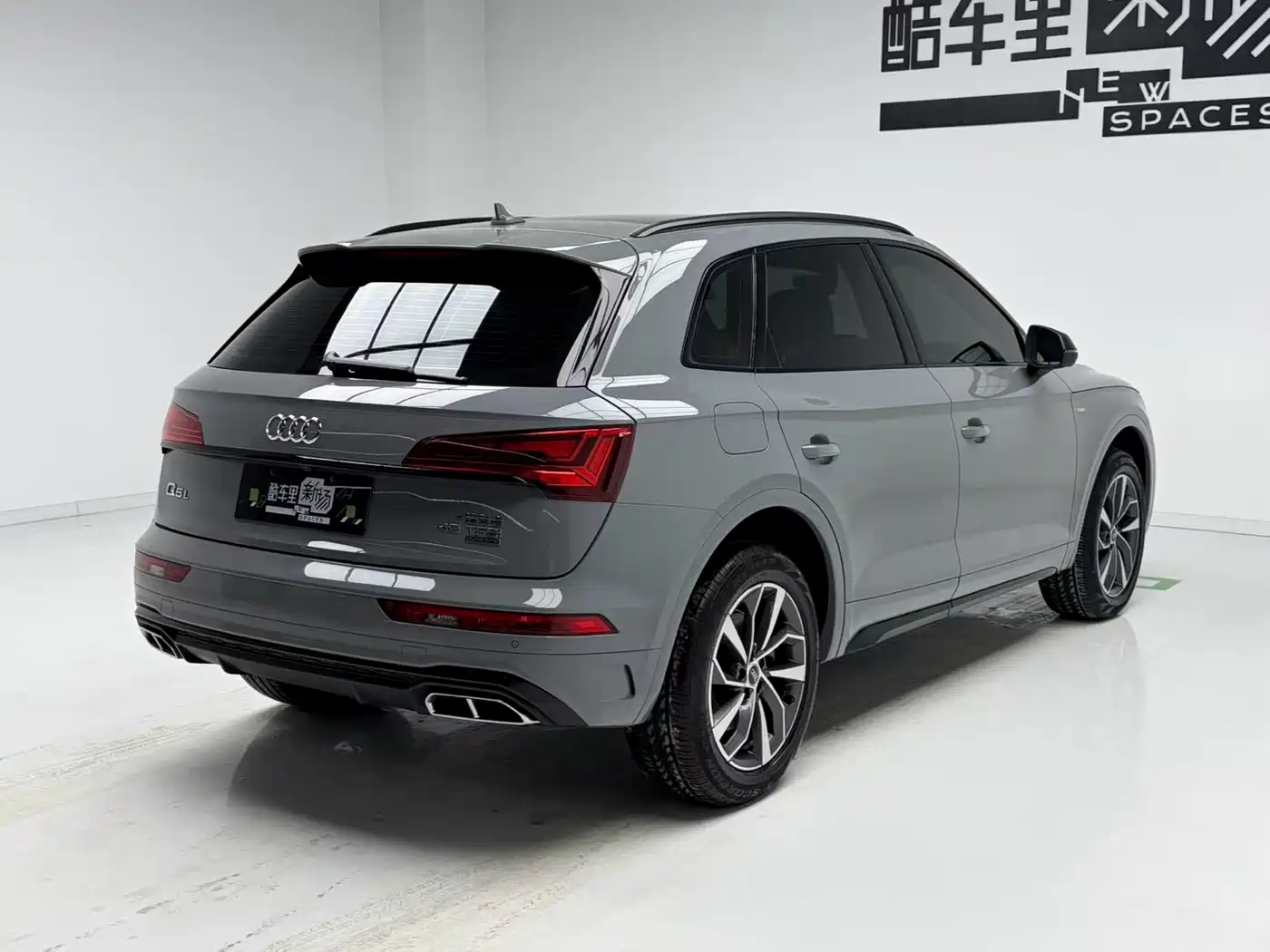 Audi Q5L 2024 Model 40 TFSI Luxury Dynamic фото 4