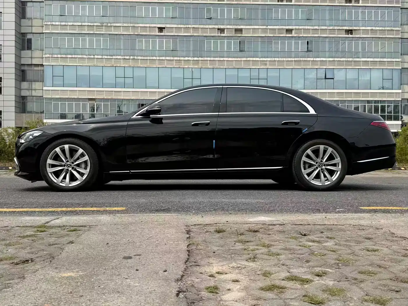 Mercedes-Benz S-Class 2023 Facelift S 400 L Business фото 4