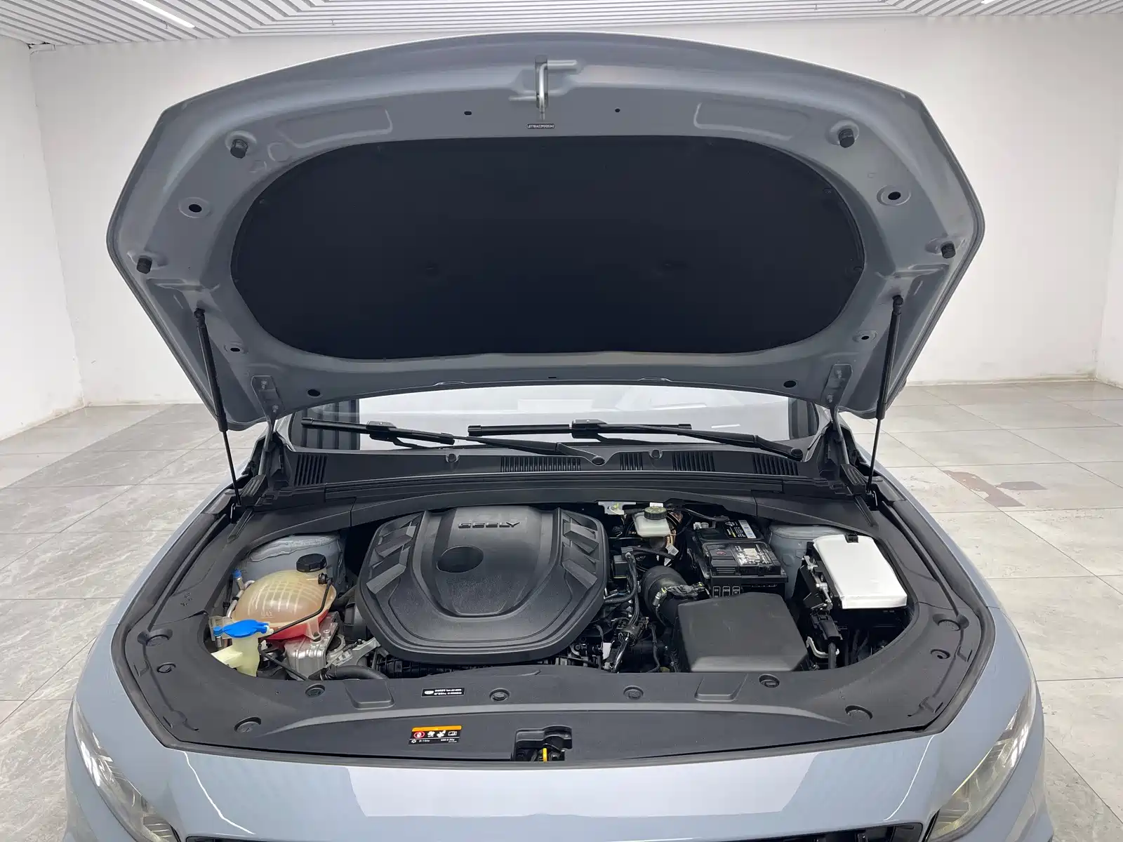 Фото 9 - Geely Preface