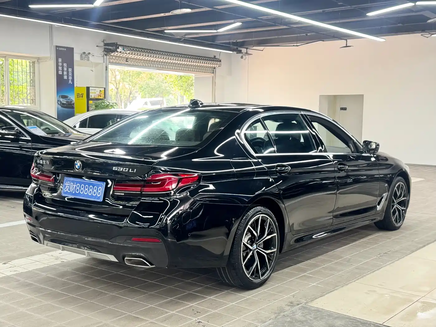 BMW 5-SERIES