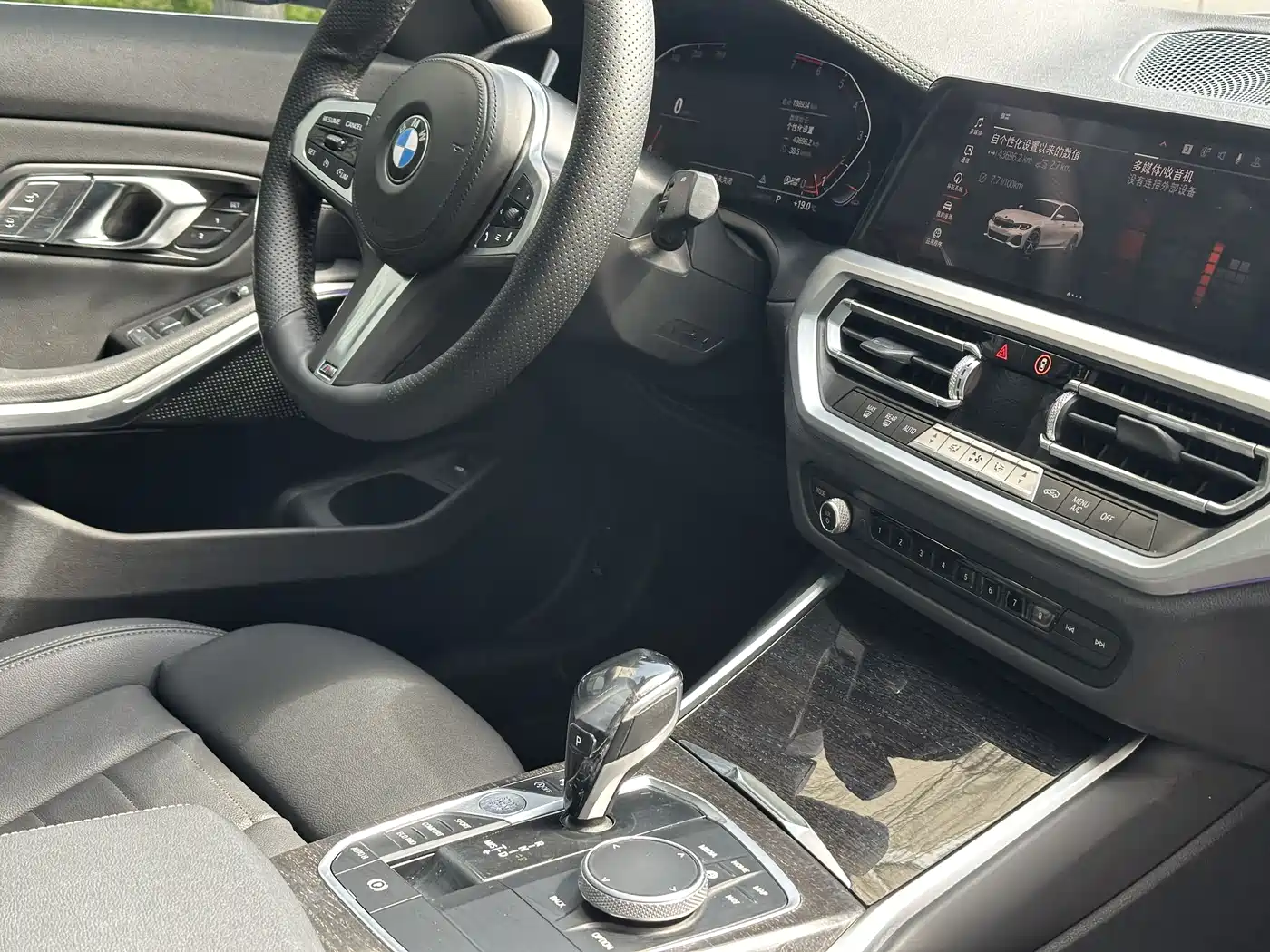 BMW 3 Series 2020 325Li M Sport Package фото 13