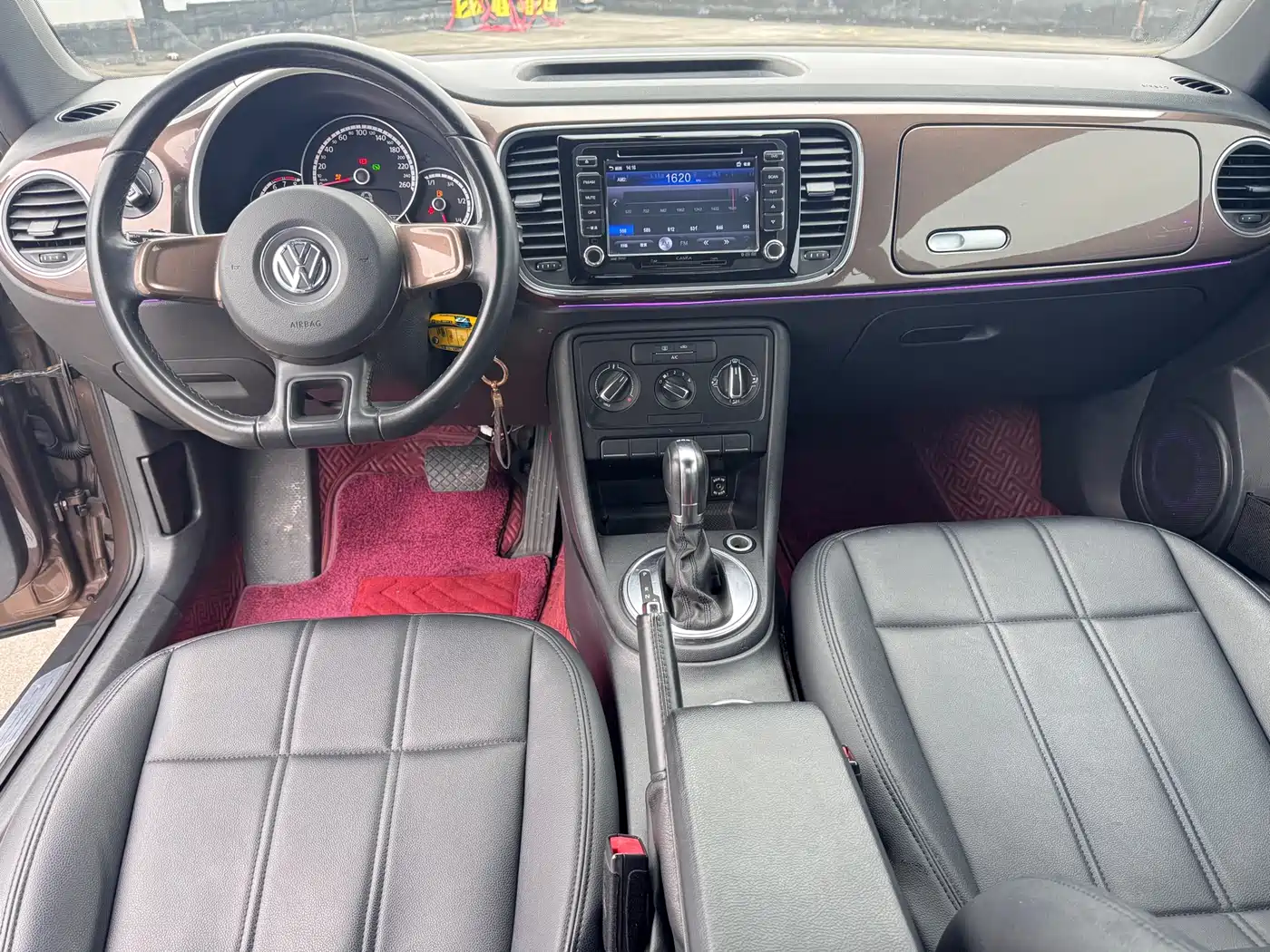 Volkswagen Beetle 2014 1.2TSI Fashion Edition фото 7