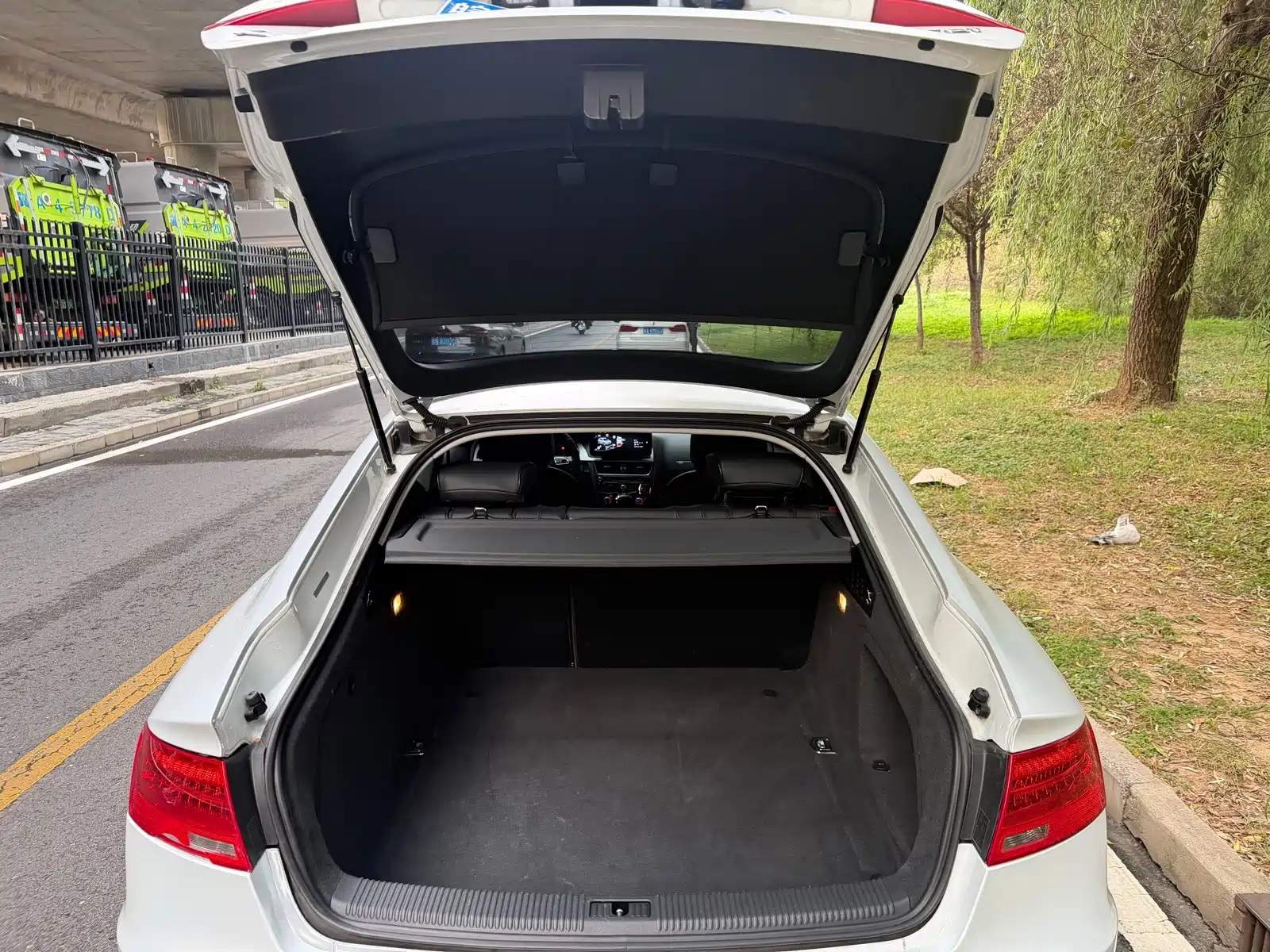 Фото 10 - Audi A5 (Import)