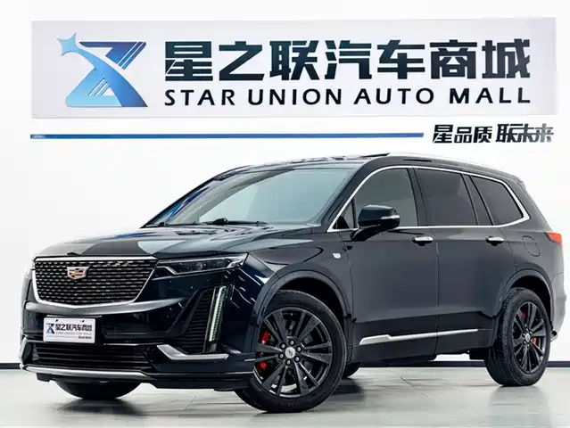 CADILLAC XT6