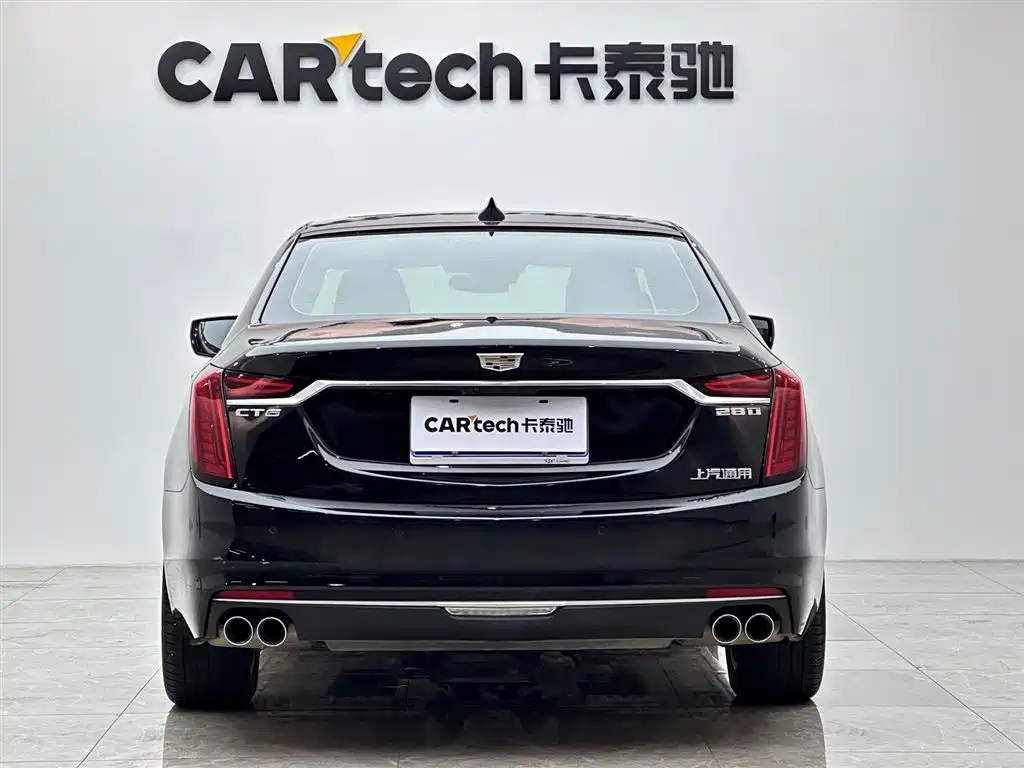 CADILLAC CT6