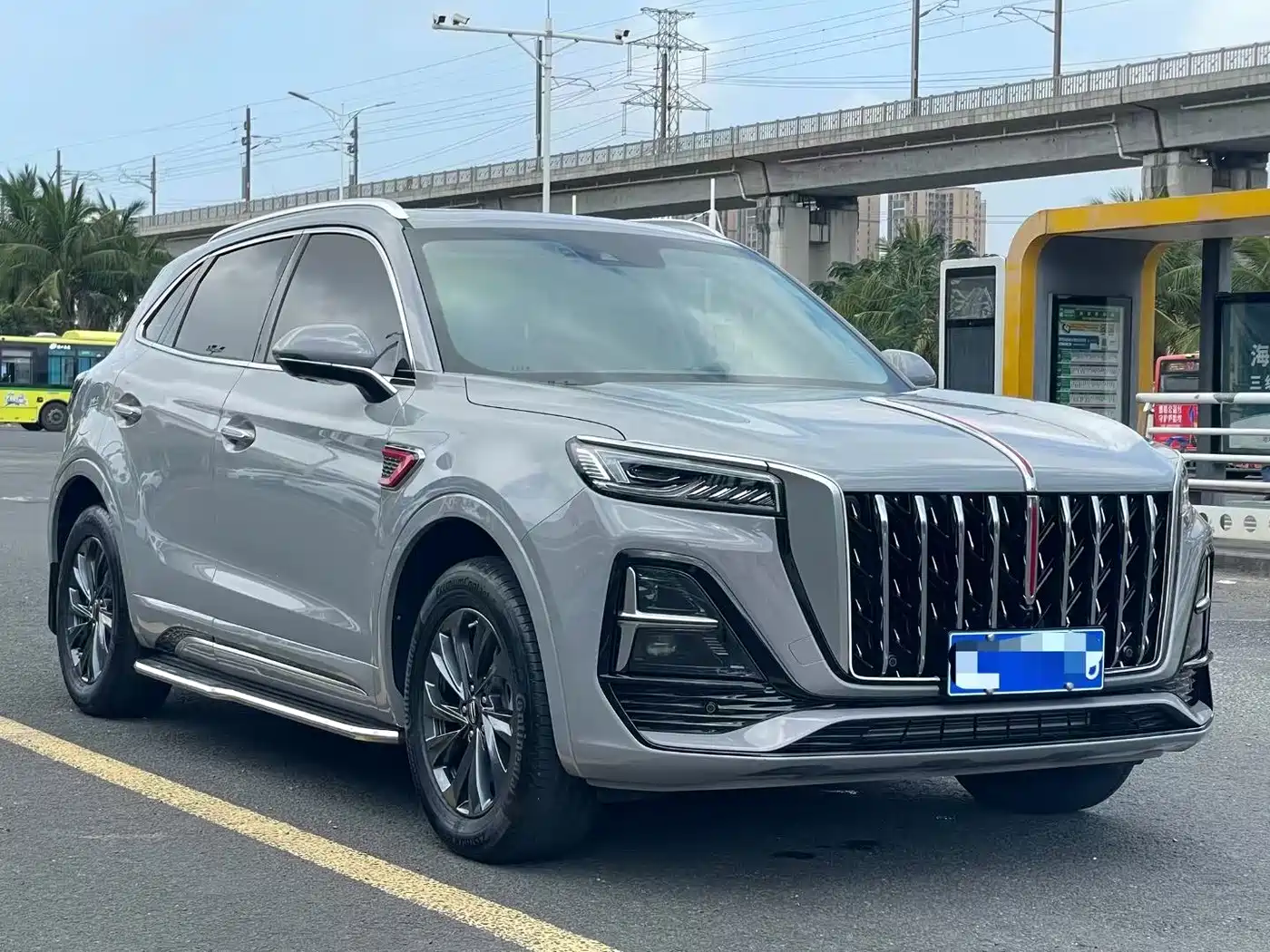 Hongqi HS5 2023 2.0T Flag Enjoy Pro Edition фото 3
