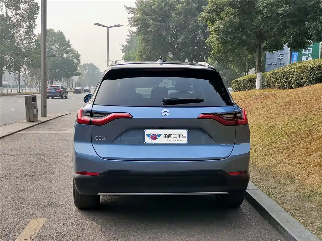 NIO NIO ES8