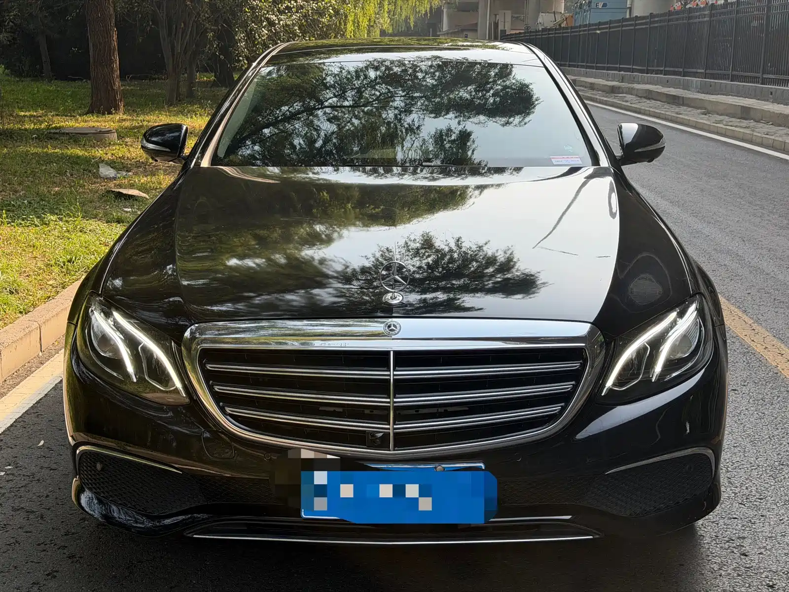 Фото 2 - Mercedes-Benz E-Class