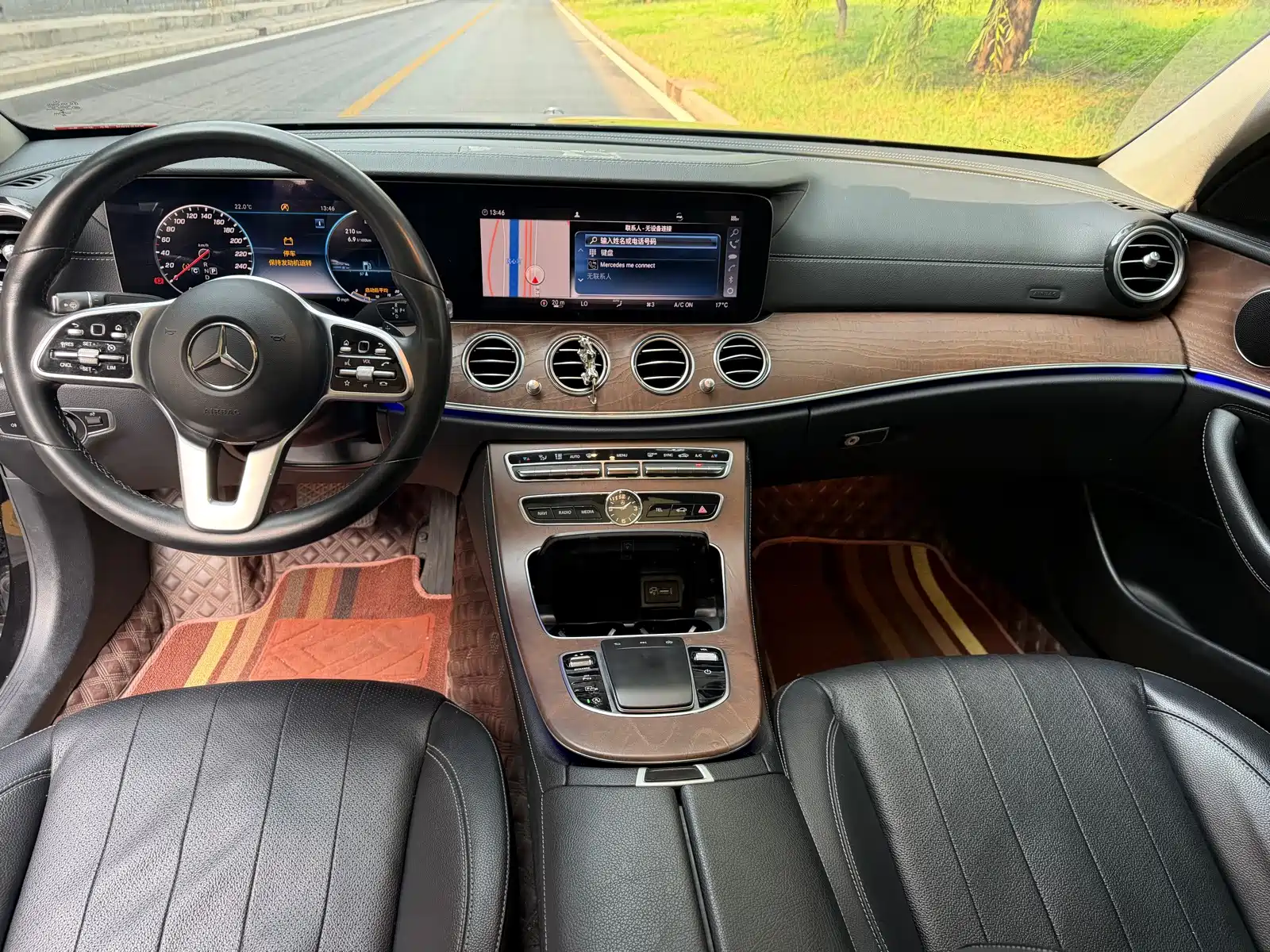 Фото 8 - Mercedes-Benz E-Class