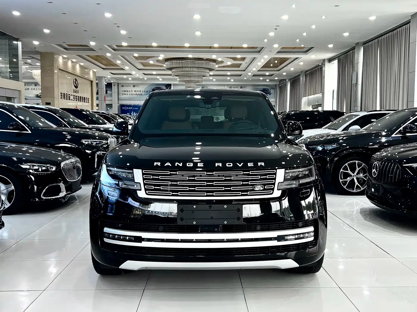 Land Rover Range Rover 2023 2023 3.0 L6 400PS Genesis Extended Version