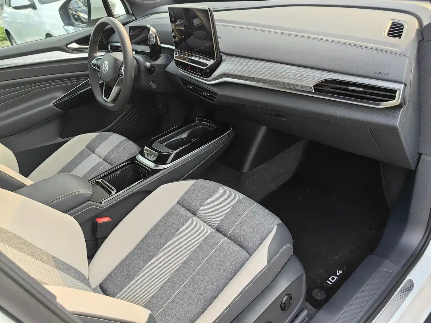 VOLKSWAGEN ID.4 CROZZ