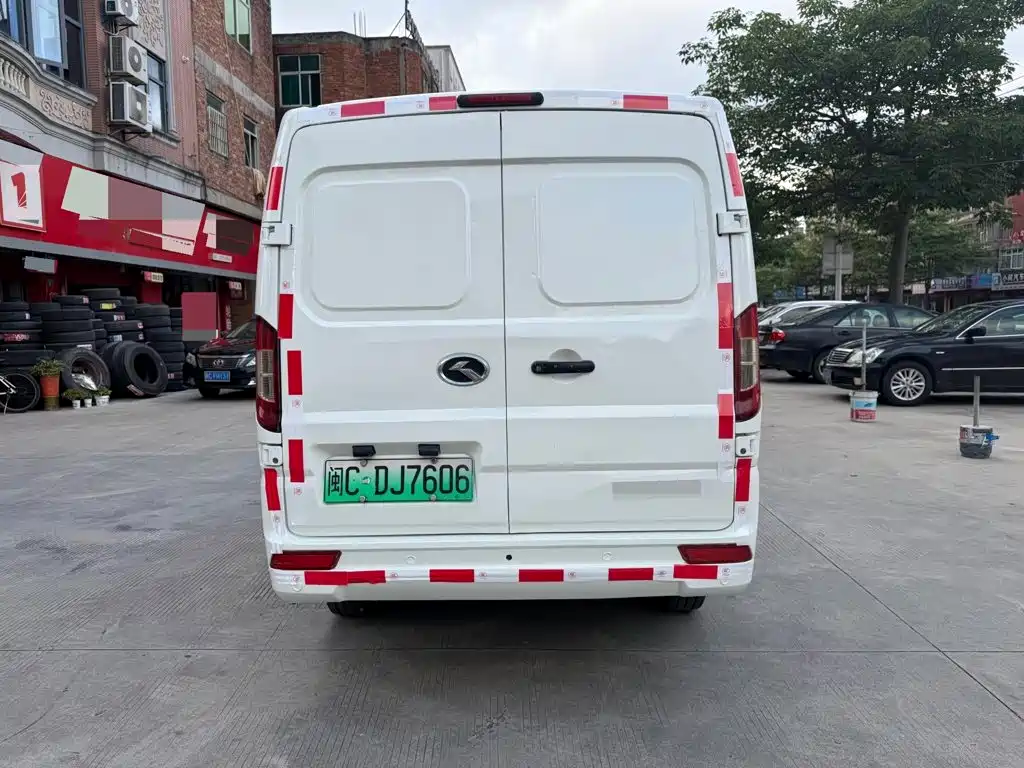 King Long Longyao 6 2022 2022 Van Series CATL 41.86kWh